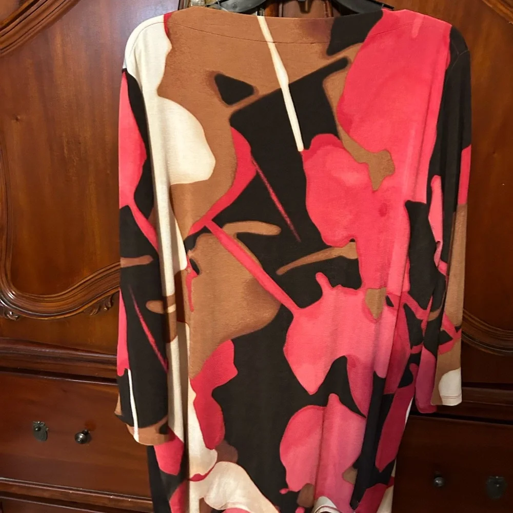 Chico's Abstract Floral Top - Picture 3 of 6